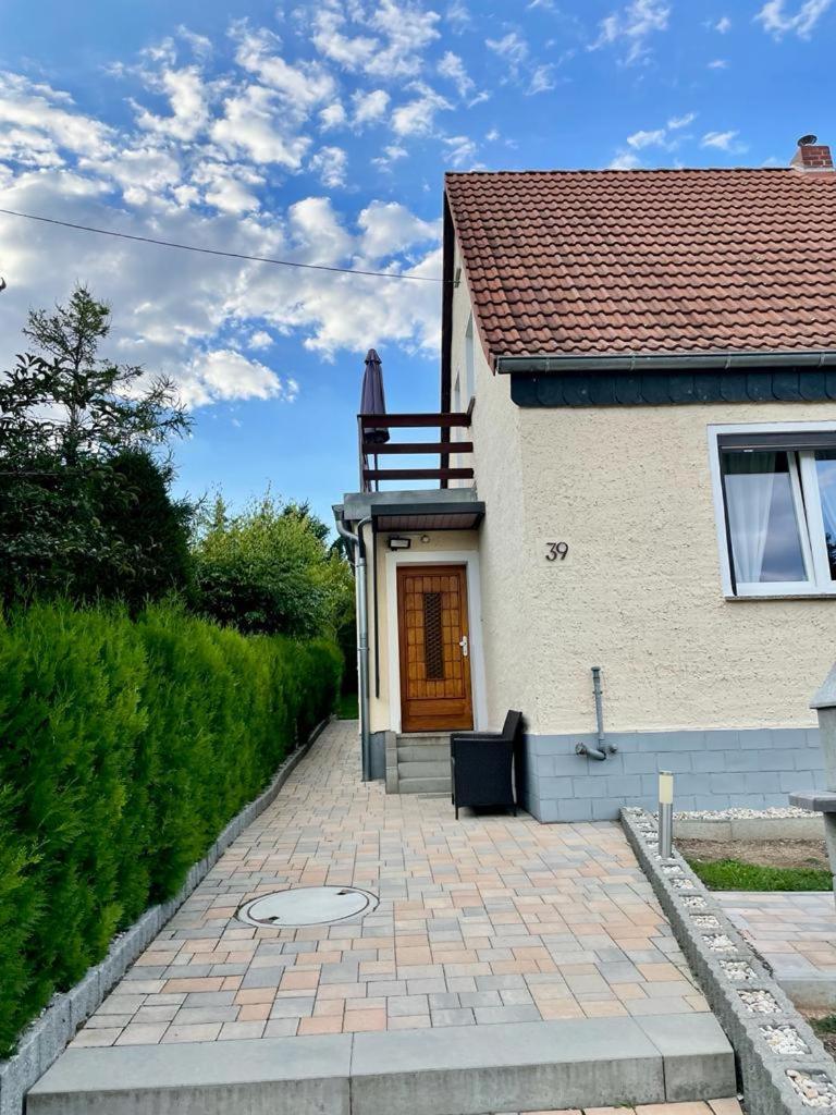 Ferienhaus-saale-unstrut * Wethau